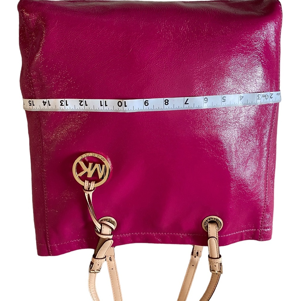 Beautiful eye catching fuscia pink patent leather tote. By Michael Kors. - Picture 13 of 14
